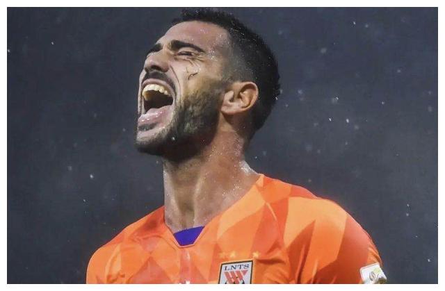 九游链接-深圳佳兆业主场惨败，降至积分榜倒数的简单介绍